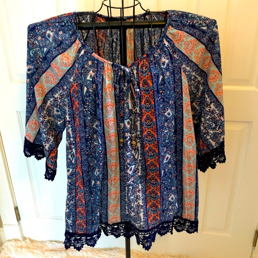 Navy Lace multi color French Laundry Top 1X